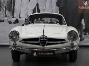 Image 4/61 de Alfa Romeo Giulia Sprint Speciale (1966)
