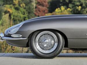 Image 35/50 de Jaguar E-Type 3.8 Flat Floor (1961)