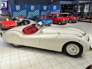 Immagine 6/25 di Jaguar XK 120 OTS (1951)