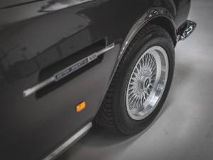 Afbeelding 17/27 van Aston Martin V8 EFi Volante (1988)