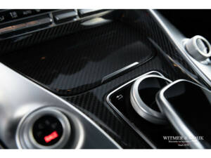Image 38/43 of Mercedes-Benz C 63 S AMG (2015)