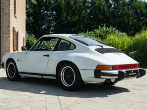 Image 6/50 de Porsche 911 SC 3.0 (1979)