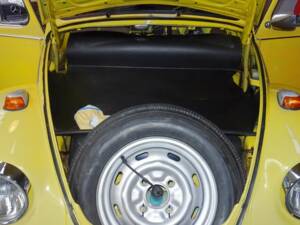 Image 10/22 of Volkswagen Beetle 1200 (1972)