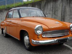 Image 1/16 of Wartburg 311&#x2F;1 Luxuslimousine (1960)