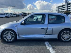 Image 5/55 of Renault Clio II V6 (2002)