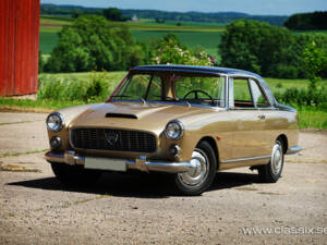 Image 1/27 of Lancia Flaminia Coupe Pininfarina 3B (1963)