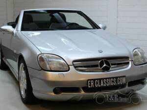 Image 2/8 of Mercedes-Benz SLK 230 Kompressor (1997)