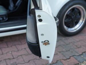 Image 16/50 of Porsche 911 Turbo 3.3 (1986)