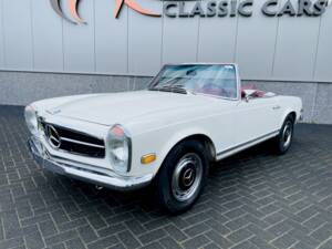 Image 5/37 of Mercedes-Benz 280 SL (1970)