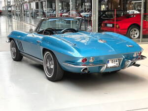 Immagine 22/41 di Chevrolet Corvette Sting Ray Convertible (1966)