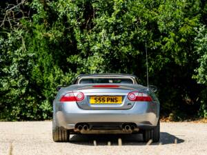 Image 20/50 de Jaguar XKR (2007)