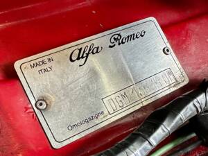 Bild 15/26 von Alfa Romeo 2.0 Spider (1988)