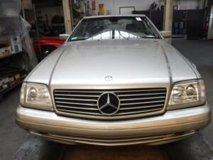 Image 10/35 of Mercedes-Benz SL 600 (1998)