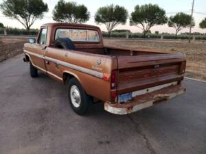 Image 11/37 of Ford F-250 (1972)