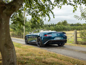 Image 66/68 of Aston Martin Vanquish Volante (2014)