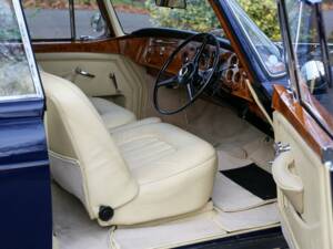 Image 3/50 of Bentley S 3 Continental (1962)