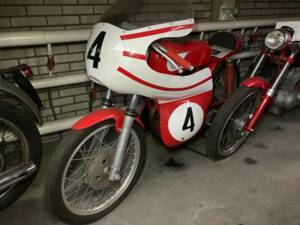 Image 2/21 of Moto Morini DUMMY (1960)