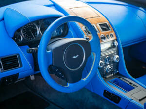 Imagen 22/31 de Aston Martin V8 Vantage (2011)