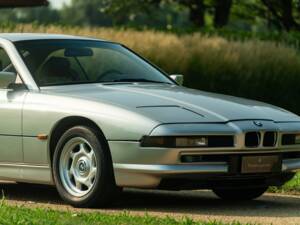 Image 25/50 de BMW 850i (1990)