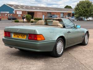 Afbeelding 14/15 van Mercedes-Benz 500 SL (1990)