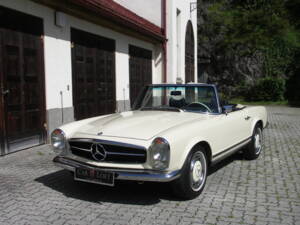 Image 40/40 of Mercedes-Benz 280 SL (1969)