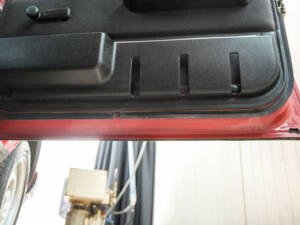 Image 48/50 of Volvo 240 (1987)