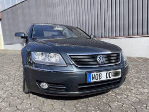 Immagine 2/16 di Volkswagen Phaeton W12 (2002)