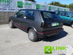 Immagine 8/10 di Volkswagen Golf Mk II GTi 16V 1.8 (1986)