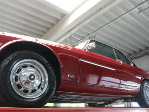 Bild 8/50 von Jaguar XJ 6 C 4.2 (1976)