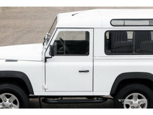 Image 13/21 of Land Rover Defender 90 (1996)