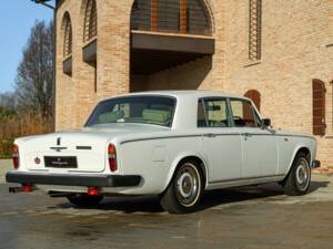 Image 6/50 of Rolls-Royce Silver Shadow II (1979)