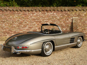 Image 2/50 de Mercedes-Benz 300 SL Roadster (1962)