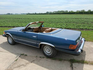 Afbeelding 4/6 van Mercedes-Benz 350 SL (1972)