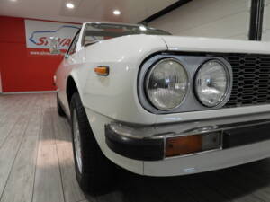 Image 8/51 of Lancia Beta Spider 1600 (1977)