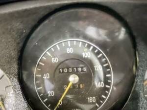Immagine 9/19 di Mercedes-Benz 450 SL (1975)