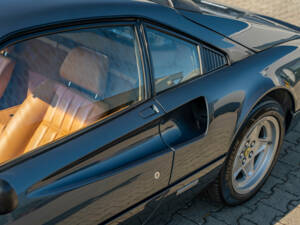 Image 2/36 de Ferrari 328 GTB (1986)