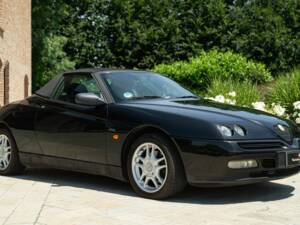 Bild 2/50 von Alfa Romeo GTV 2.0 Twin Spark (1997)