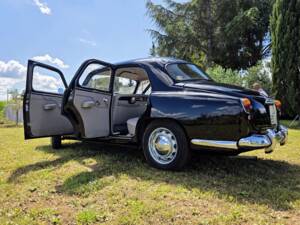 Imagen 2/94 de Alfa Romeo 1900 Super Berlina (1954)
