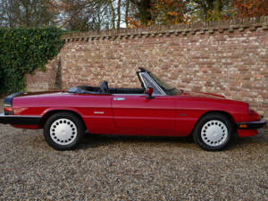 Image 42/50 of Alfa Romeo 2.0 Spider (1988)