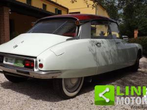 Immagine 7/10 di Citroën ID 19 (1965)