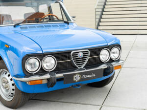 Bild 11/58 von Alfa Romeo Giulia Nuova Super 1600 (1977)