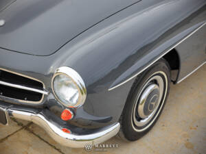 Image 18/59 of Mercedes-Benz 190 SL (1958)