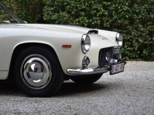 Image 16/43 of Lancia Flaminia Sport Zagato (1961)