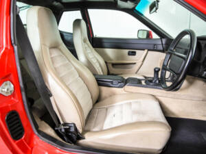 Immagine 16/50 di Porsche 924 S (1987)