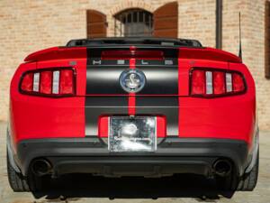 Image 15/50 of Ford Mustang Shelby GT 500 (2011)