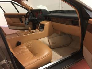 Immagine 20/39 di Aston Martin Lagonda (1982)