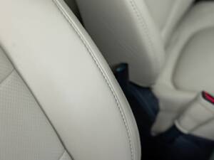 Image 32/50 of Aston Martin Cygnet (2013)