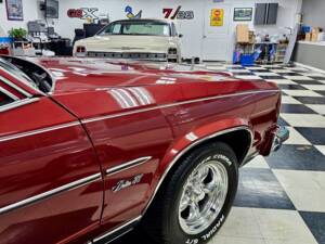 Immagine 6/20 di Oldsmobile Delta 88 Royale (1978)