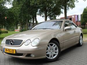 Imagen 1/7 de Mercedes-Benz CL 500 (2000)