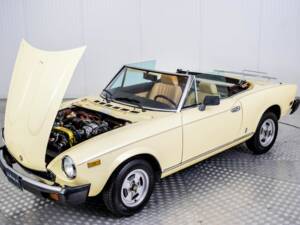 Immagine 12/50 di FIAT Spider 2000 (1980)